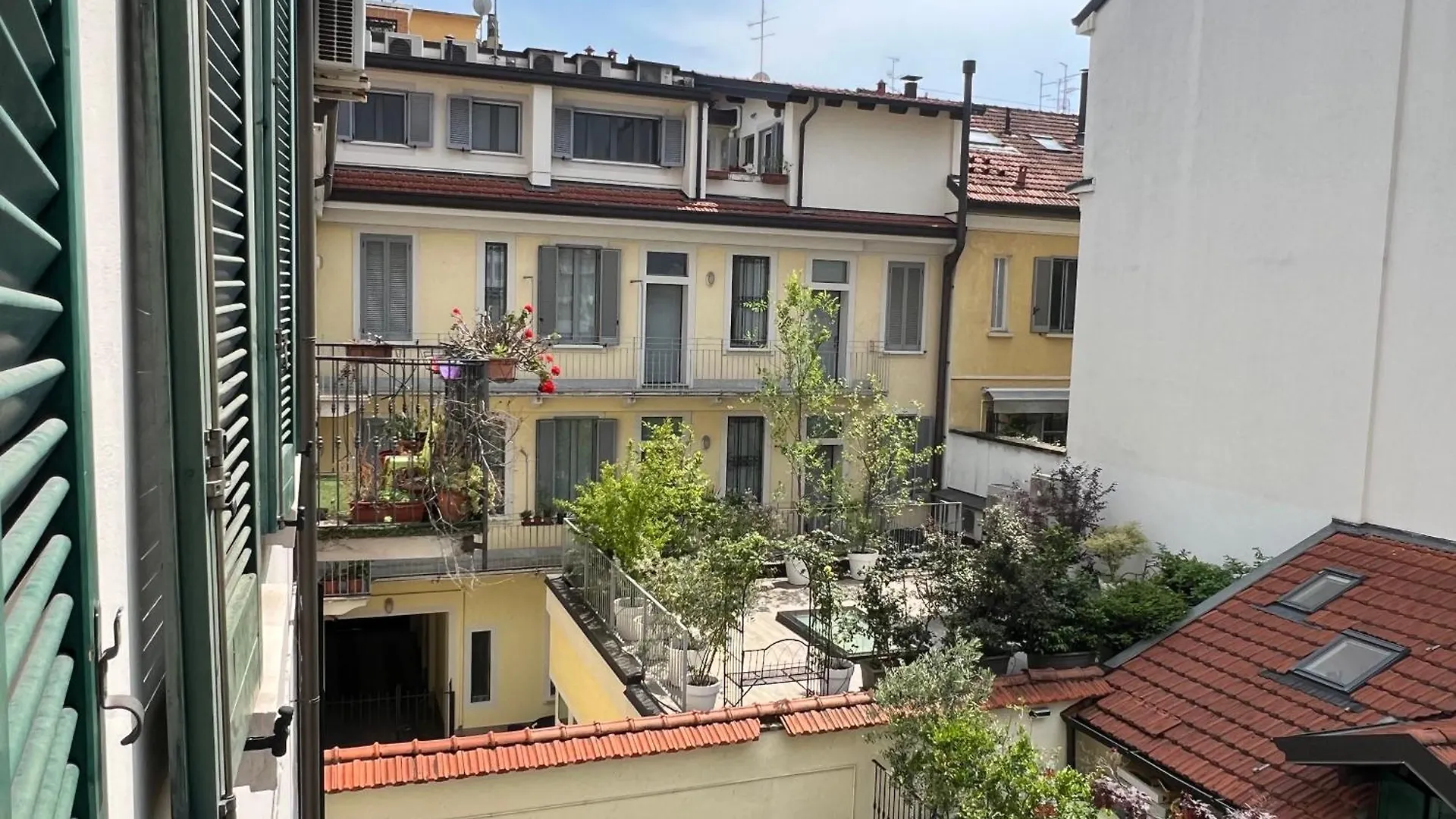 Appartamento Nel Cuore Di Porta Romana Milaan 0*,  Italië